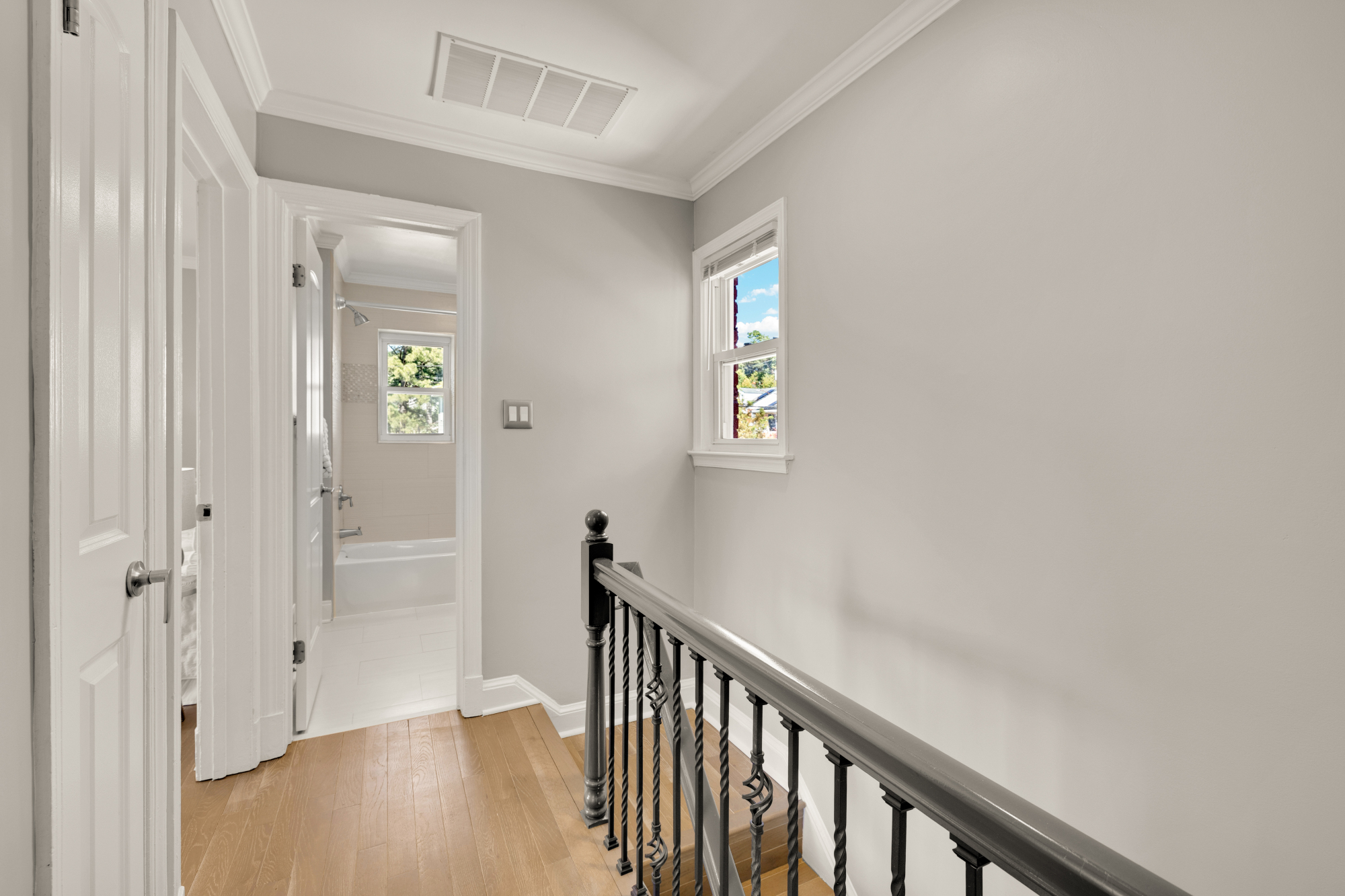 2414 Perry Street NE_Landing